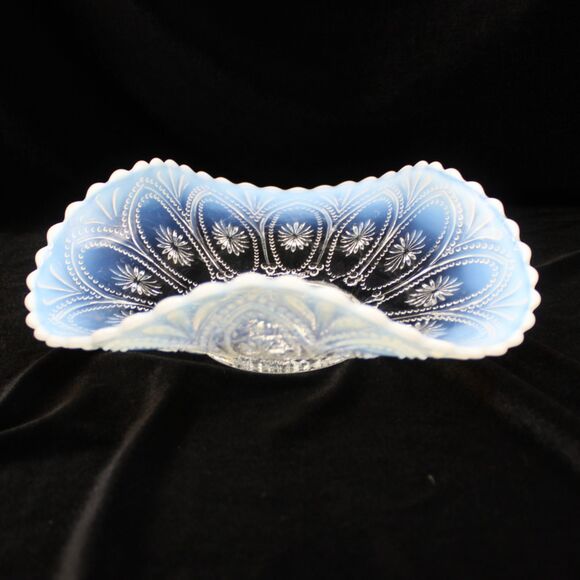 Vintage Northwood Opalescent Blue Glass Dish Ruffled Edge Spokes & Wheel Pattern - Picture 4 of 5